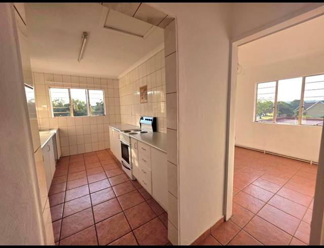 1 BEDROOM APARTMENT FOR SALE IN FREEWAY PARK